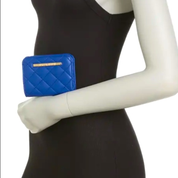 Steve Madden Quilted Wallet Royal Blue - Picture 3 of 8